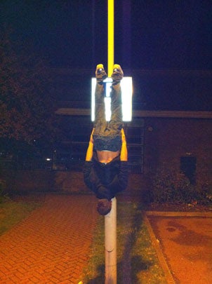 LOL-worthy "batman-ing" photos, it's the new "planking" 