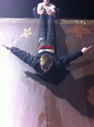 LOL-worthy "batman-ing" photos, it's the new "planking" 