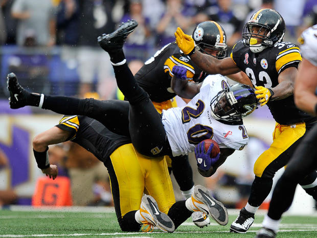 Ed Reed is tackled after intercepting a pass 