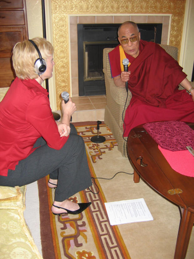 eleanor-and-the-dalai-lama.jpg 