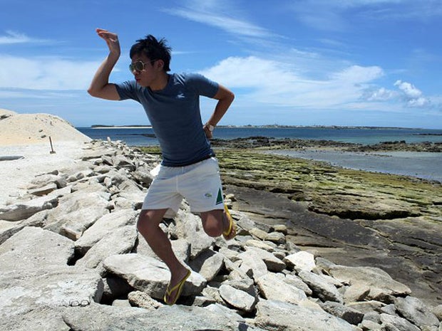 LOL-worthy "teapotting" photos - it's the new "planking" 