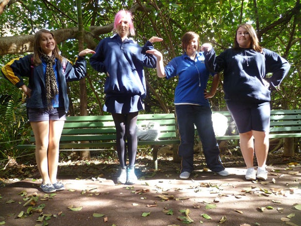 LOL-worthy "teapotting" photos - it's the new "planking" 