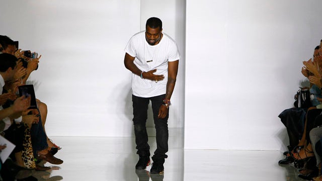 111001-Kanye_West-AP111001154181.jpg 