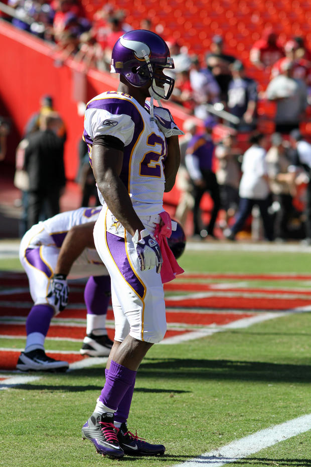 peterson-warms-up.jpg 