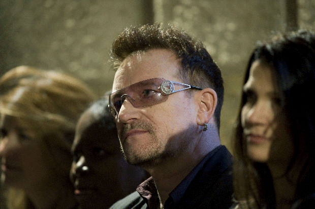 024-tutu-bono.gif 