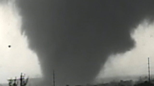 es_1012_STORM.jpg 