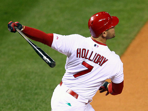 Matt Holliday hits a solo home run  