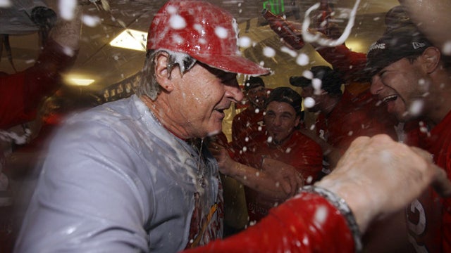 NLCS_cardinals_brewers_AP11101702923.jpg 