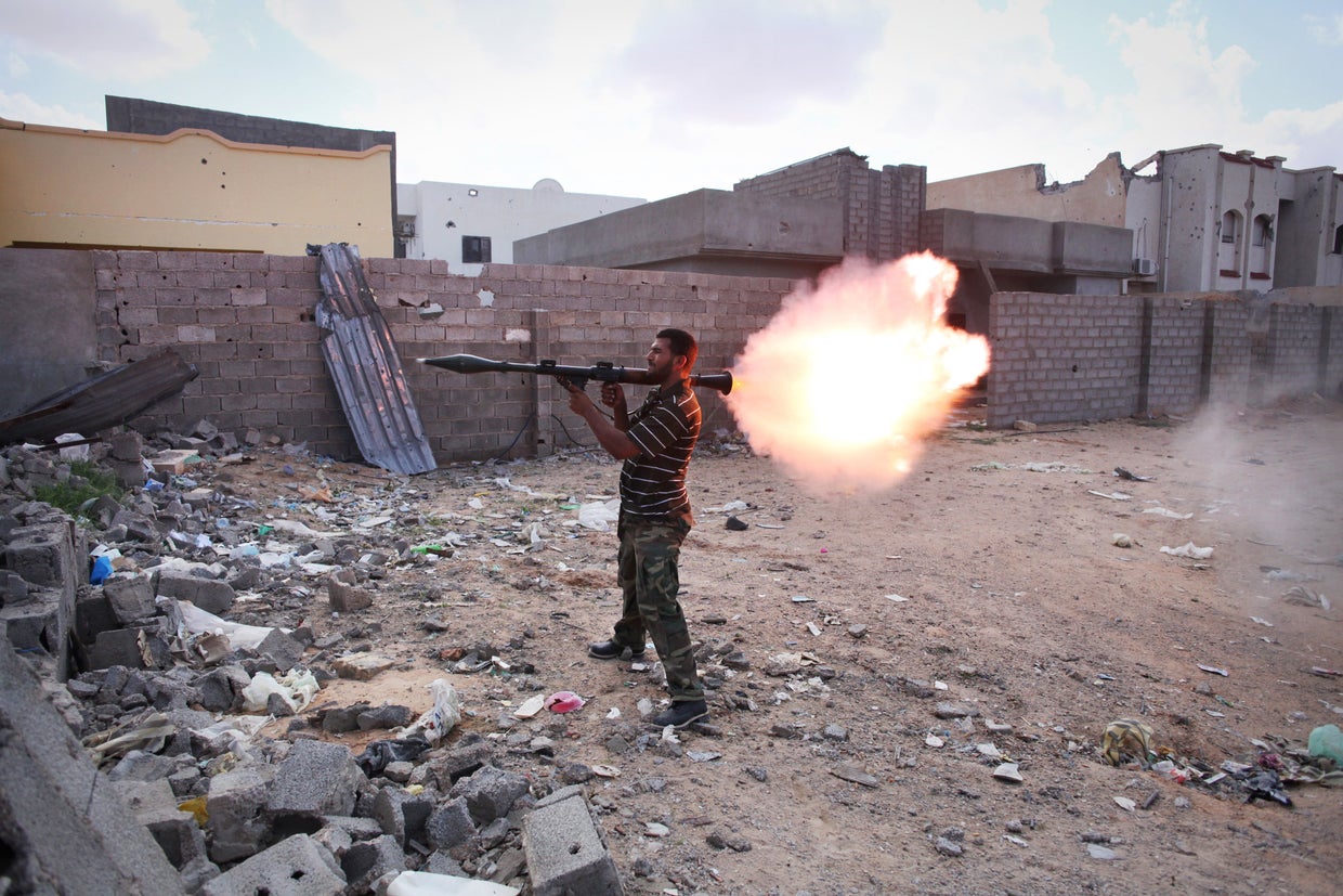 A revolutionary fighter fires 