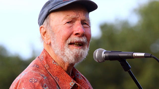 090903-Pete_Seeger-90331420.jpg 