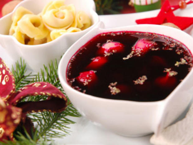 12/14 Food &amp; Drink - International Holiday Cuisine - Borscht 