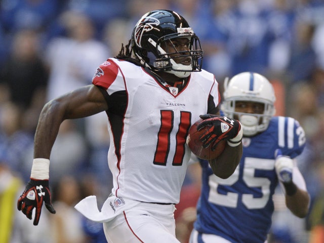 Julio Jones is chased by Jerraud Powers 