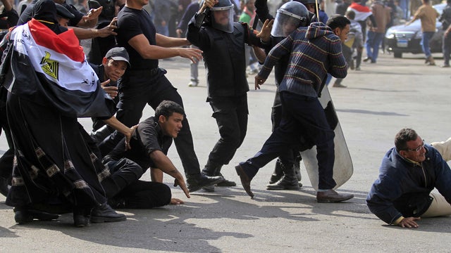 Tahrir_tAP111119113624.jpg 