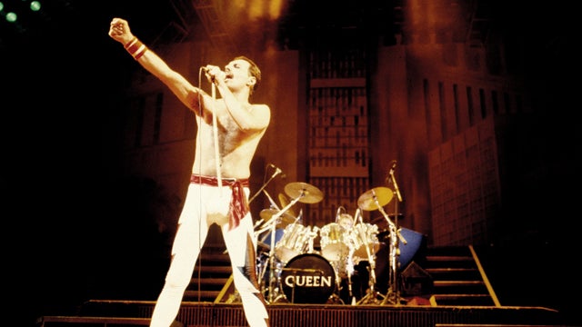 queen3-111118-RIR02.jpg 