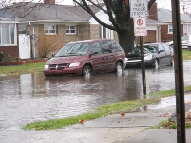 M-39 flooding and flooded streets near Outer Dr &amp; M-39 