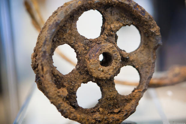 Wheel from a rope pulley 