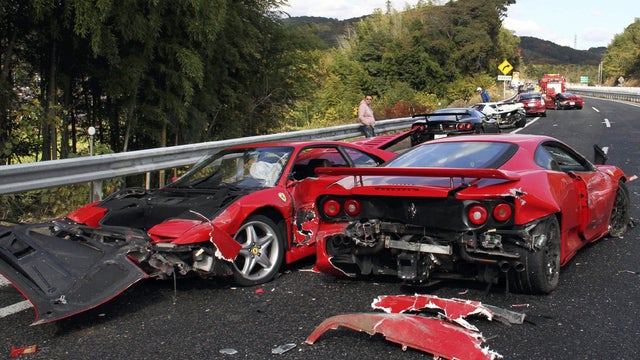 Supercar pileup in Japan 
