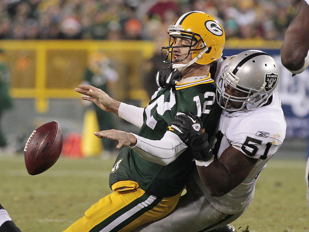 Aaron Curry tackles Aaron Rodgers 