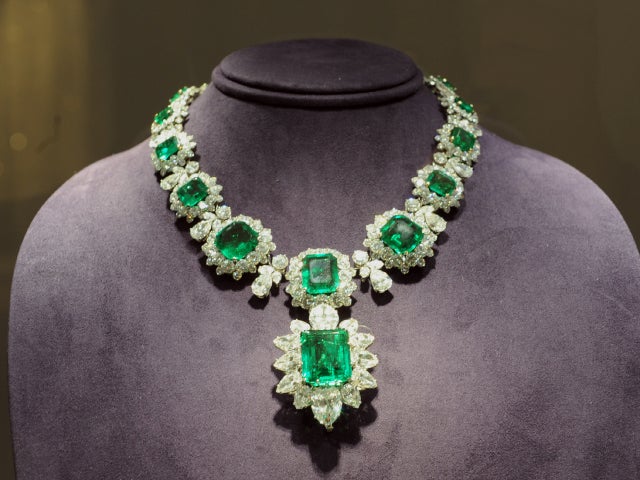 Liz taylor jewelry collection hot sale