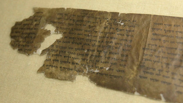 111215-Dead_Sea_scrolls-AP111215110680.jpg 