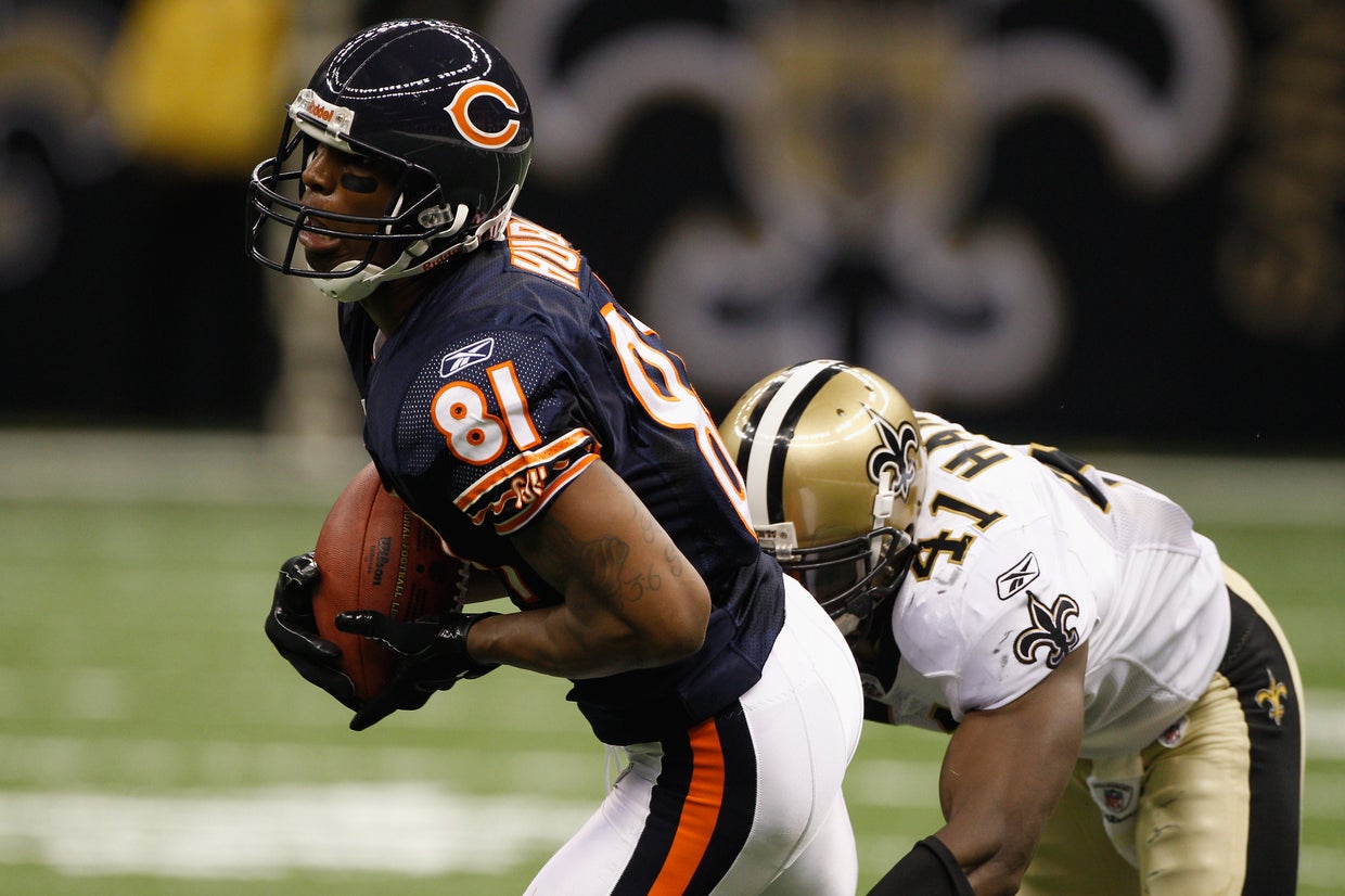 Hurd cut by Bears amid drug charge, free on bond - CBS News