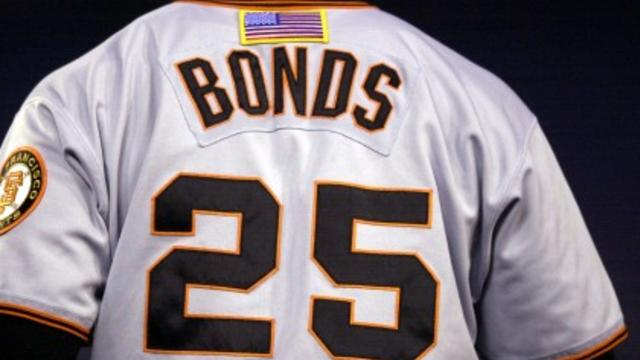 Giants break from tradition and decide to retire Barry Bonds' No. 25