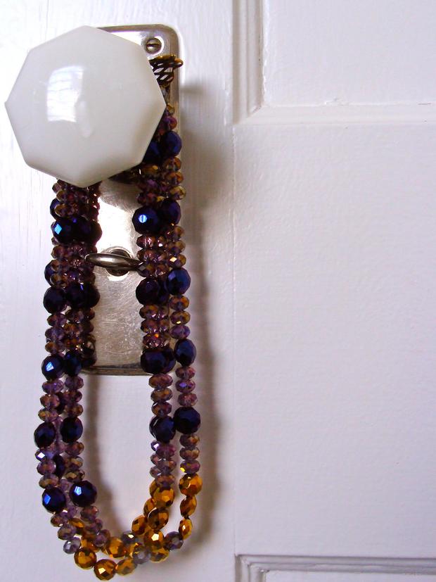 3/20 Shopping &amp; Style Blue Beaded Necklace 