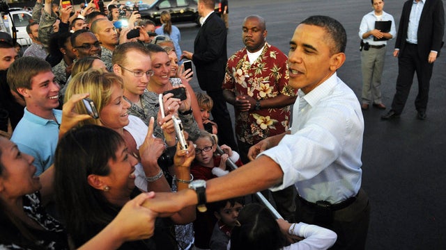 With tax cut resolved, Obama hits Hawaii for the holidays 