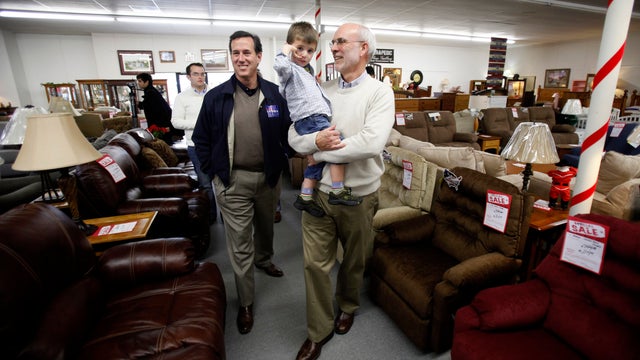 santorum-AP111228028770.jpg 