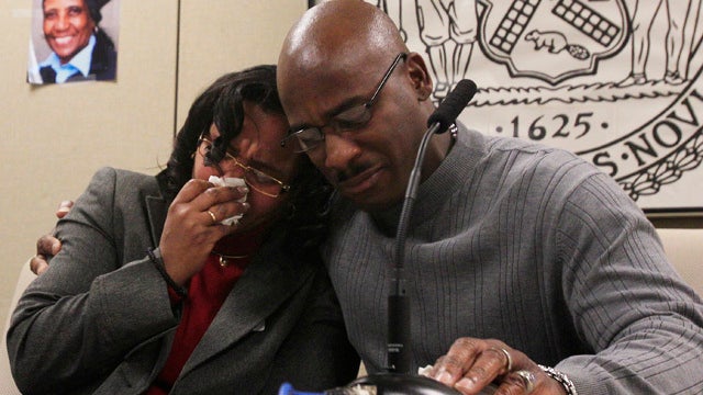 111229-Deloris_Gillespie-AP111229019737.jpg 