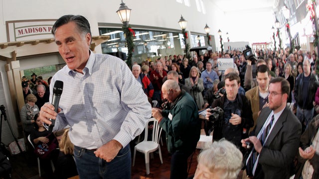 romney-iowa-AP111229021394.jpg 