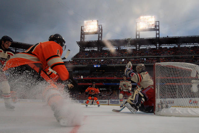 NHL Winter Classic 2012 Flyers vs Rangers Philly (140)