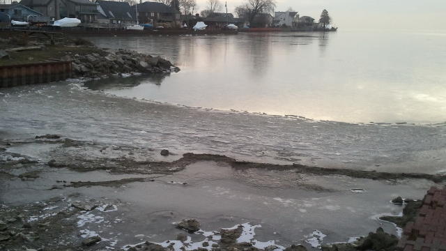 lake-saint-clair-winter1.jpg 