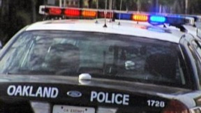 oakland_police_cruiser.jpg 