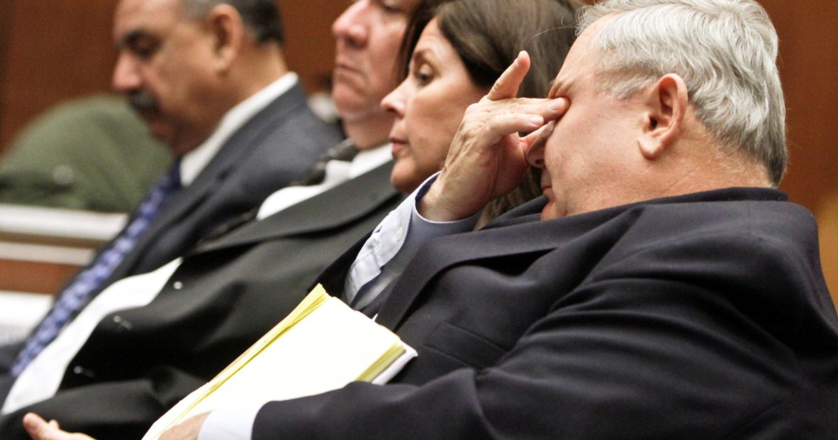 Millions paid to cops in latest Bell scandal - CBS News