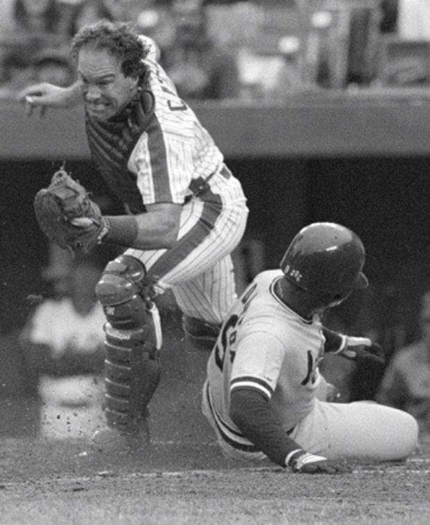 Gary Carter grimaces after forcing out Terry Pendelton 