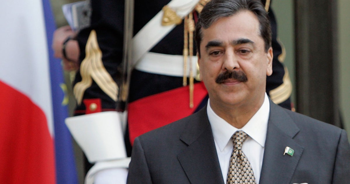 Pakistan PM softens statements against military - CBS News