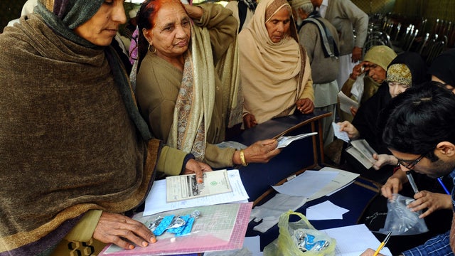 Pakistani heart patients return faulty medicine at the Punjab Institute of Cardiology in Lahore, Pakistan, Jan. 26, 2012. Around 100 patients have died from faulty medicine manufactured locally, and dozens more are in a critical condition in hospital, gov 