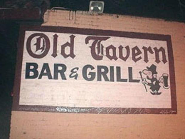 Old Tavern Bar and Grill 