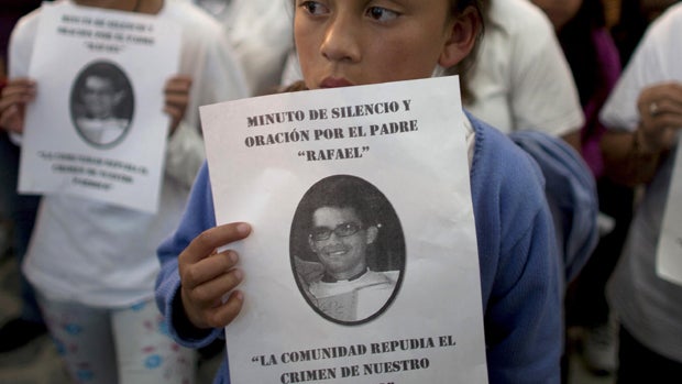 Columbia_priest_killings_AP110127141999.jpg 