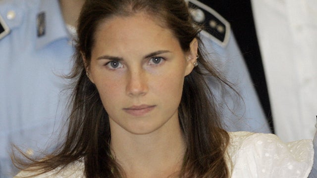 Amanda Knox signs million-dollar book deal 