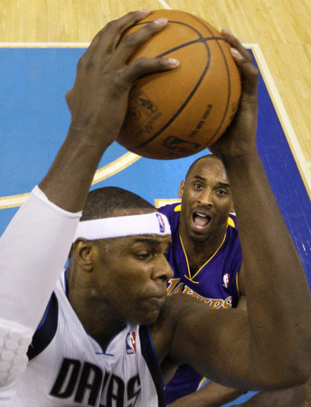 Brendan Haywood comes down with a rebound 