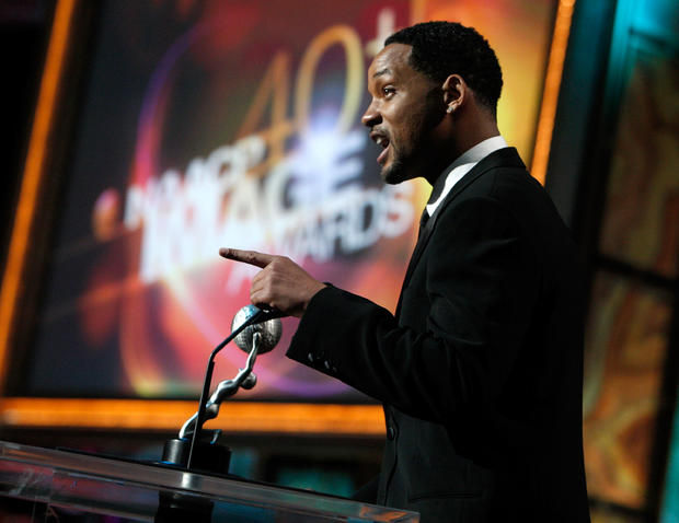 actor-will-smith-accept-the-outstanding-actor-in-a-motion-picture-award-for-kevin-winter.jpg 