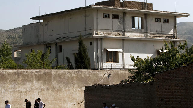 Pakistan begins demolition of bin Laden compound 