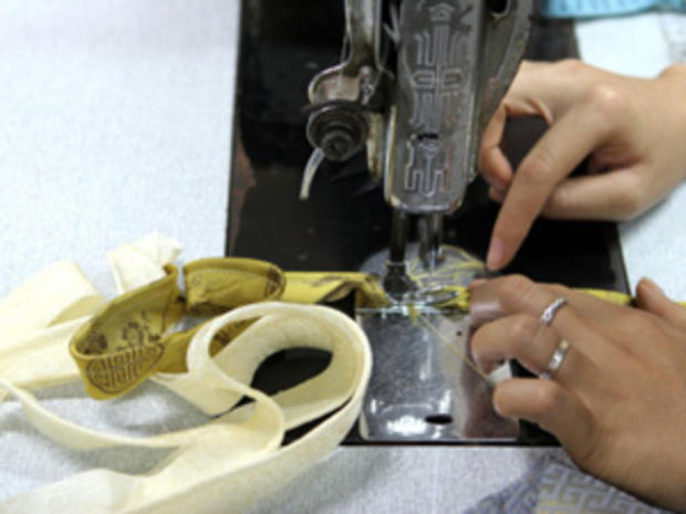 Shopping &amp; Style Alterations, Sewing Machine 