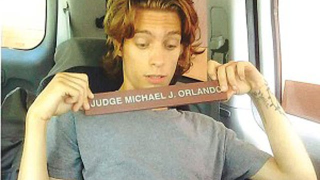judge-nameplate-steven-mulhall.jpg 