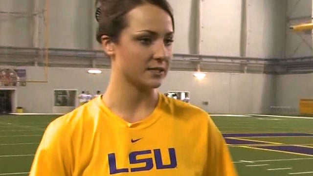 ctm_0314_LSUgirlkicker1.jpg 