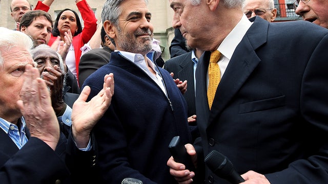 George Clooney, father arrested in Sudan protest 