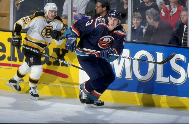 Zdeno Chara's First NHL Goal - Jan 29th 1999 (HD) 