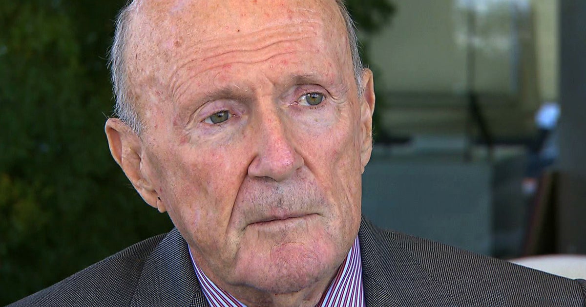 Billionaire super PAC donor Julian Robertson speaks out CBS News